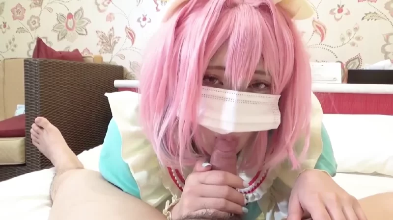Cosplay 日本反差眼睛妹 清纯眼神下淫荡口交，骚穴被猛烈啪啪【1+680M】