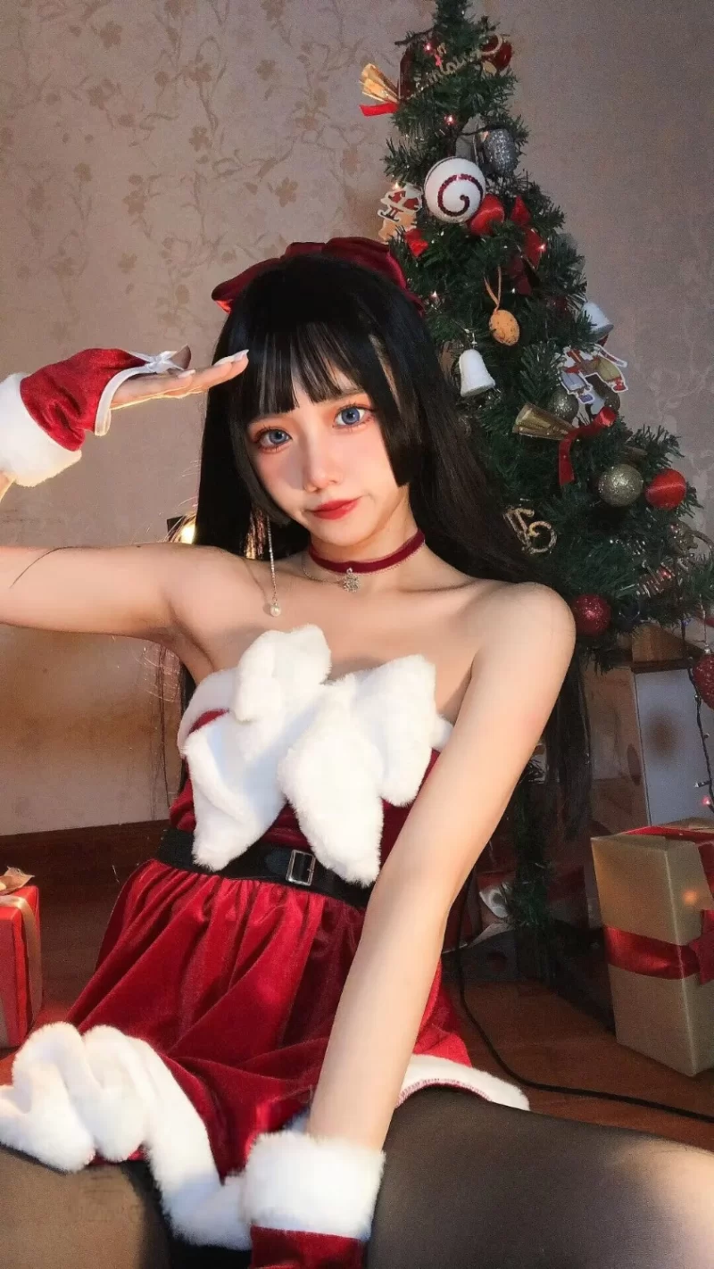 国产coser 果咩酱w – 圣诞 黑丝[28P-3V-144.2M]【28P3V+144M】