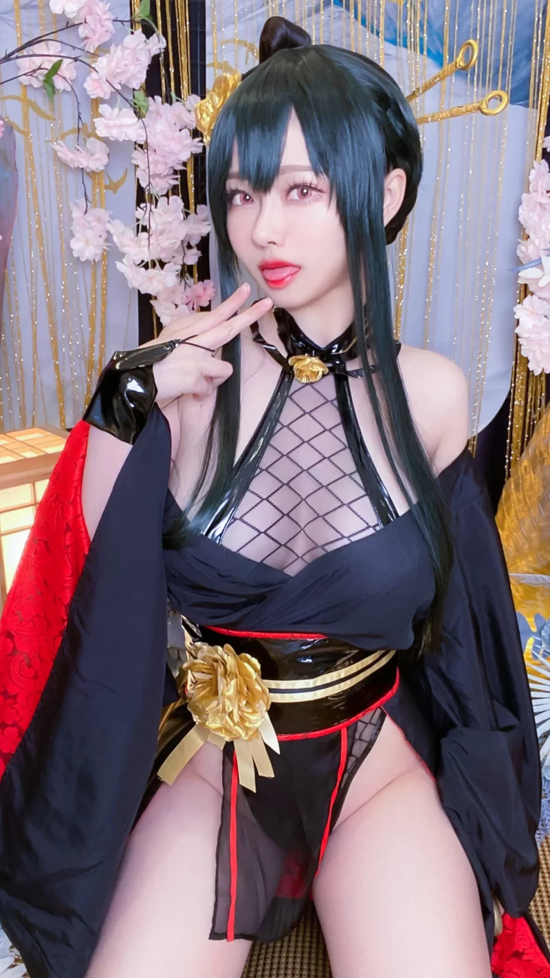国产coser Arty Huang亚缇｜cosplay新圣路易斯+约尔战斗形态♣️【63P+30M】