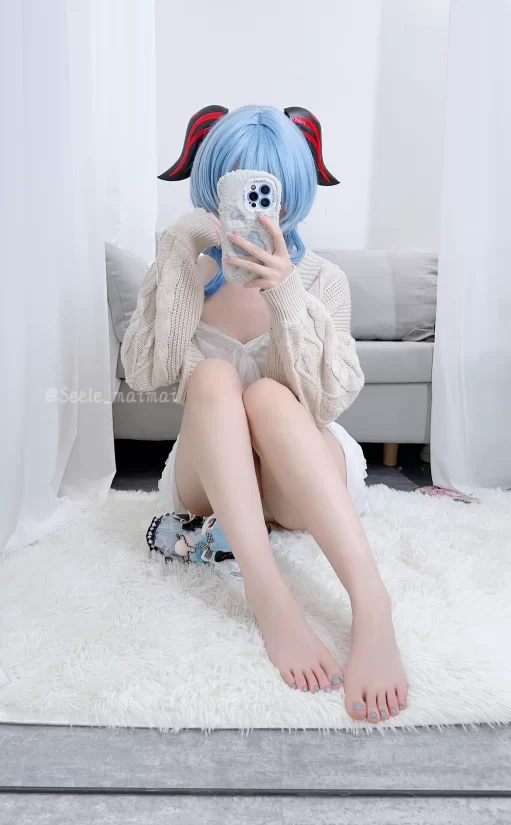 美腿/足控 Seele麦麦_麦麦的回忆录 [76P+12V]【76P+12V+550m】