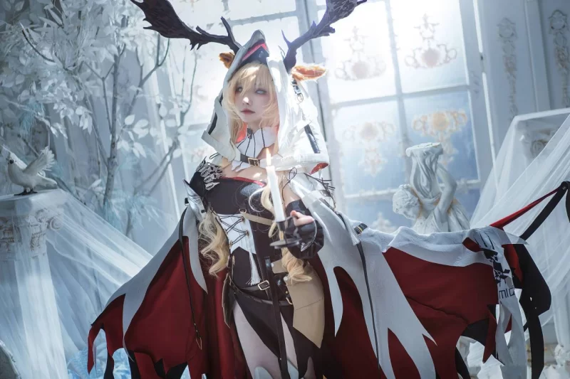 国产coser 一千只猫薄禾 - 烛骑士 薇薇安娜【12P+124M】