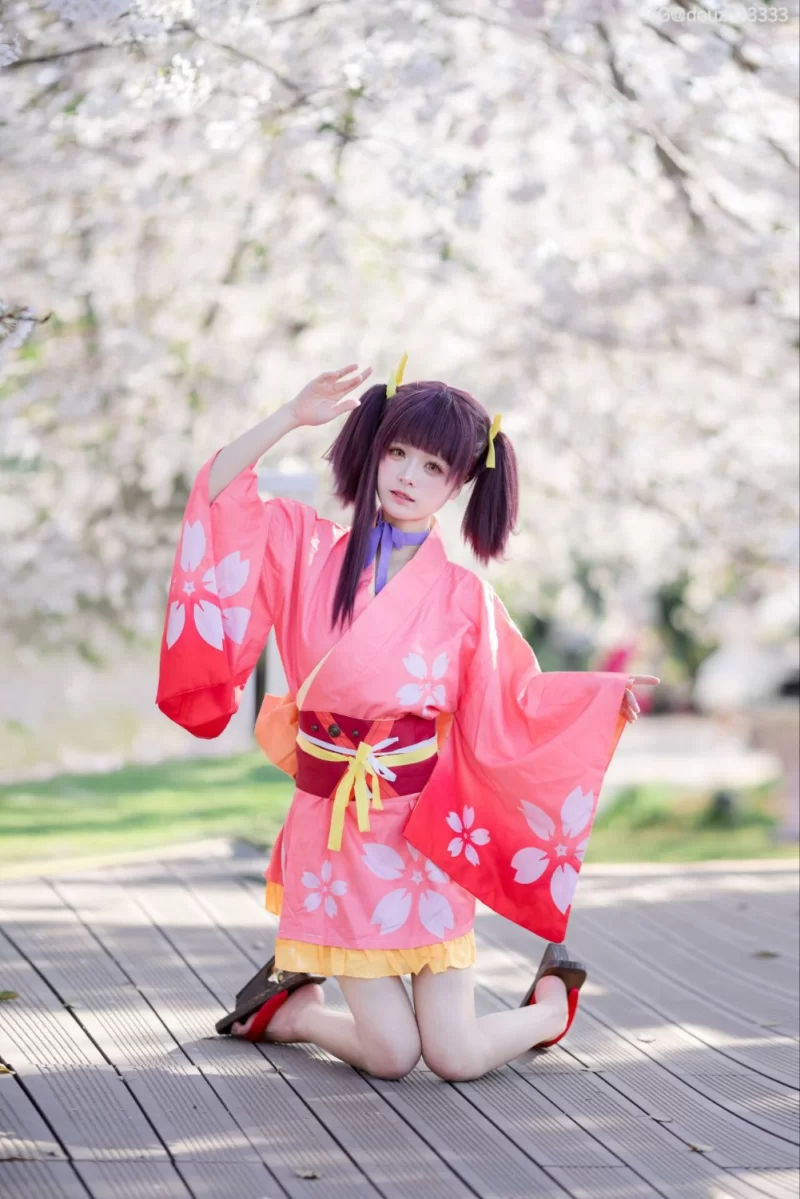 国产coser 九柒喵 无名 [34P 374.58 MB]【34P+374M】