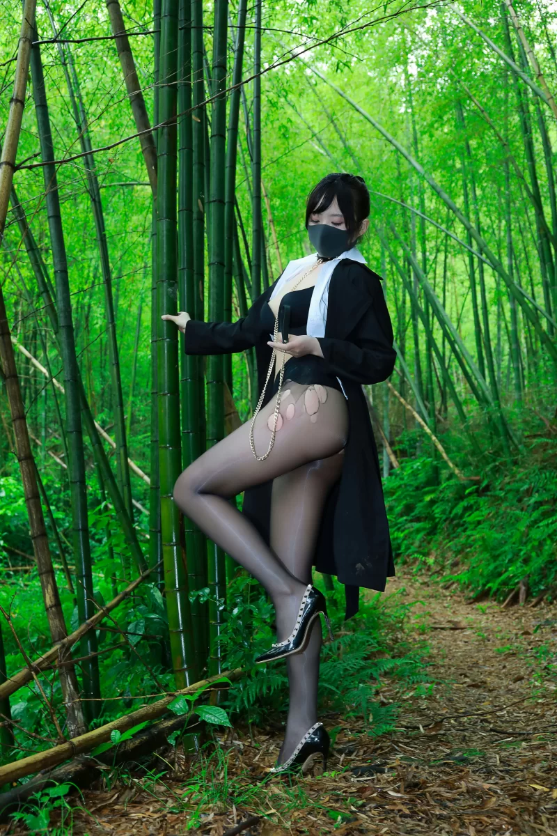 李佳 NO.010 黑百褶裙森林 [58P-347MB]【58P+347MB】