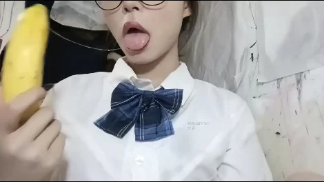 ASMR Ginkgo_zz_上班辛苦了，让我来帮你放松一下吧～眼镜+jk_香蕉【1v+274m】