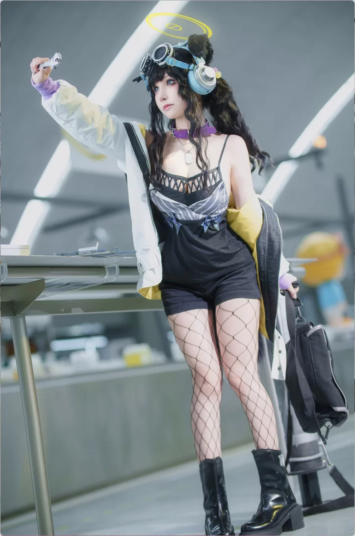 国产coser 超级小禾儿(一千只猫薄禾)19期【733P+2.79G】