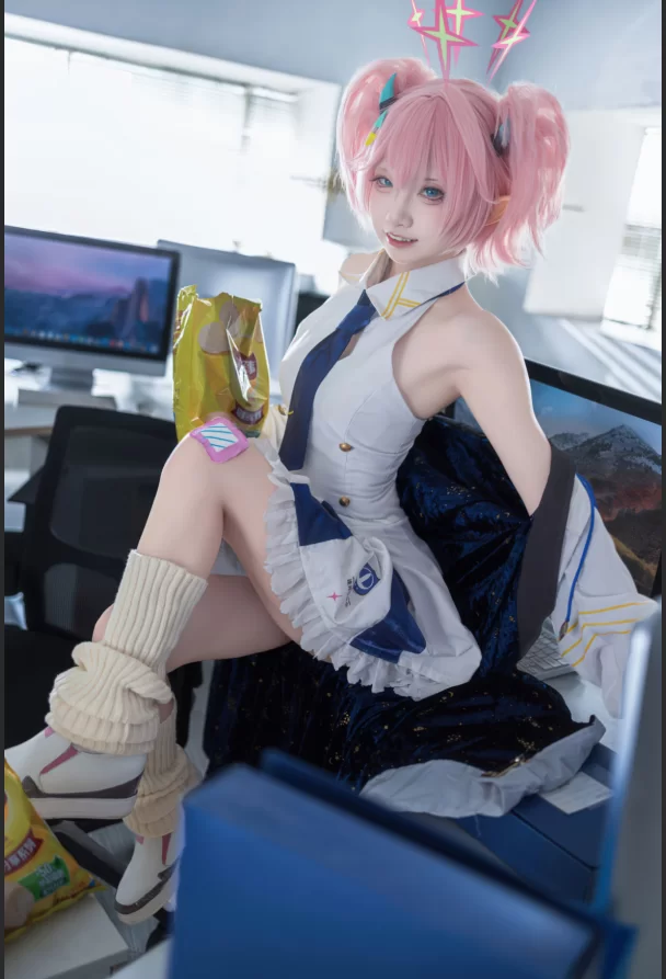 国产coser [COSPLAY] [纸悦Etsu_ko] 桃香【54P+500M】
