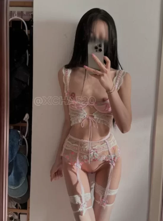 福利姬 [视频/步兵] 推特福利姬：搽搽 6月付费订阅 红色情趣【59P5V+300M】