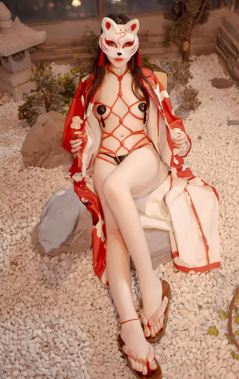 高颜值美女 Bangni邦尼 - 和服束缚【93P+734M】