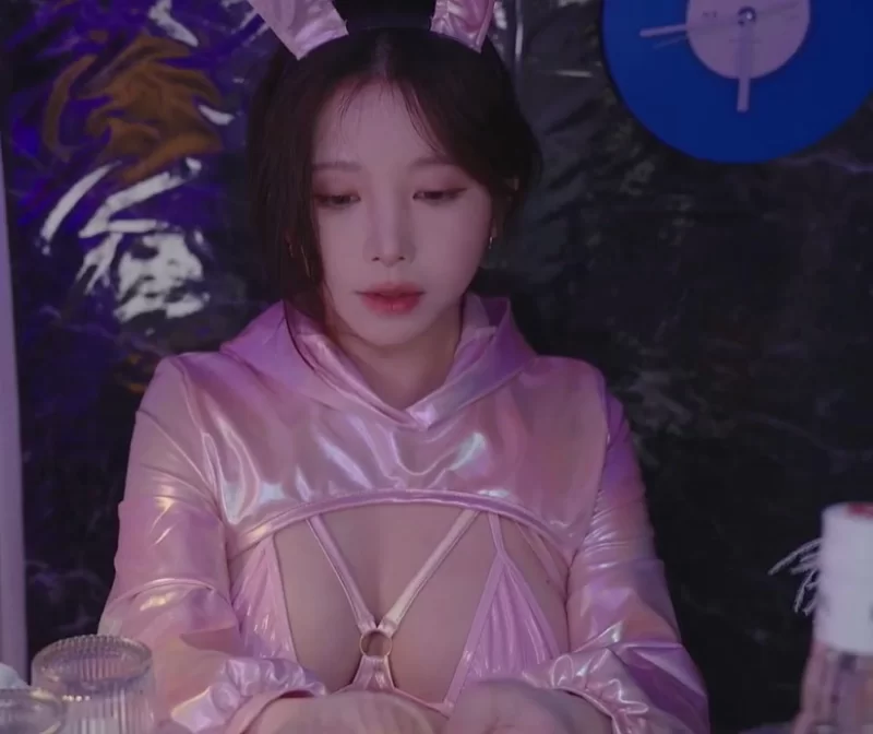ASMR [yoonying]ASMRYoonyingR_E_STUDIO兔女郎调酒师的温柔陷阱【1+960M】