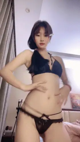 国产主播 青春活泼，元气少女[瑶瑶呀]清凉诱惑，裸舞自慰【38v+24G】