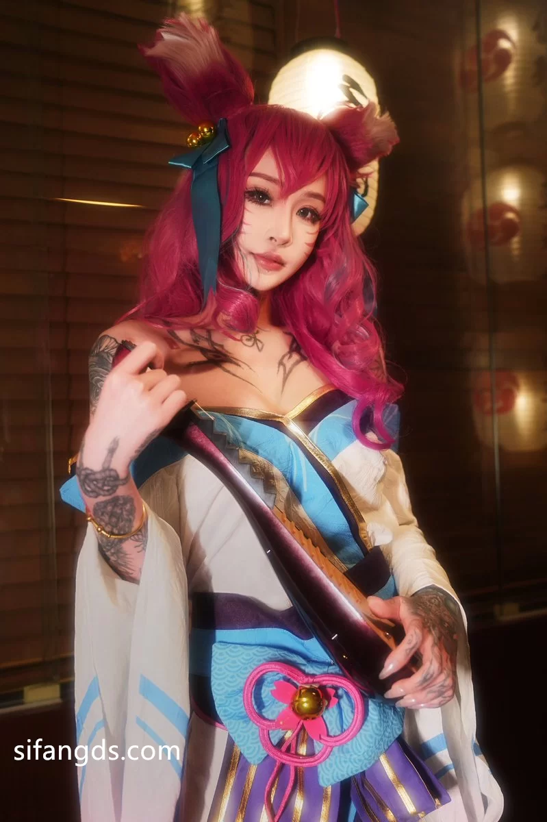 福利姬 [九条南无]超美露脸福利集coser 反差女神激情自慰插逼合集【22.1g+258V193p】