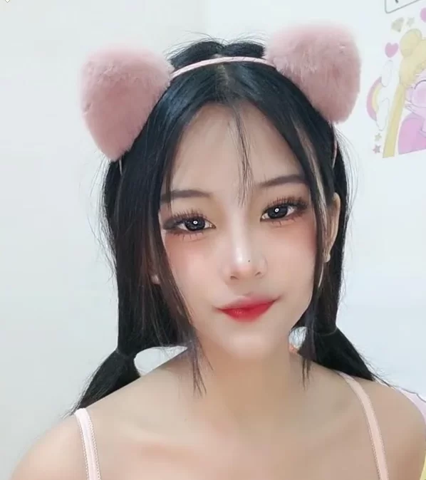 合集 [广州南沙大胸妹] 童颜高颜值,超色巨乳,掰穴自慰,大尺度【45V+23G】