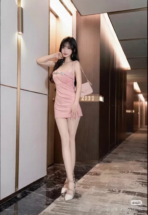 有撸点 小红书美女ai去衣4秒小视频【250视频+350mb】