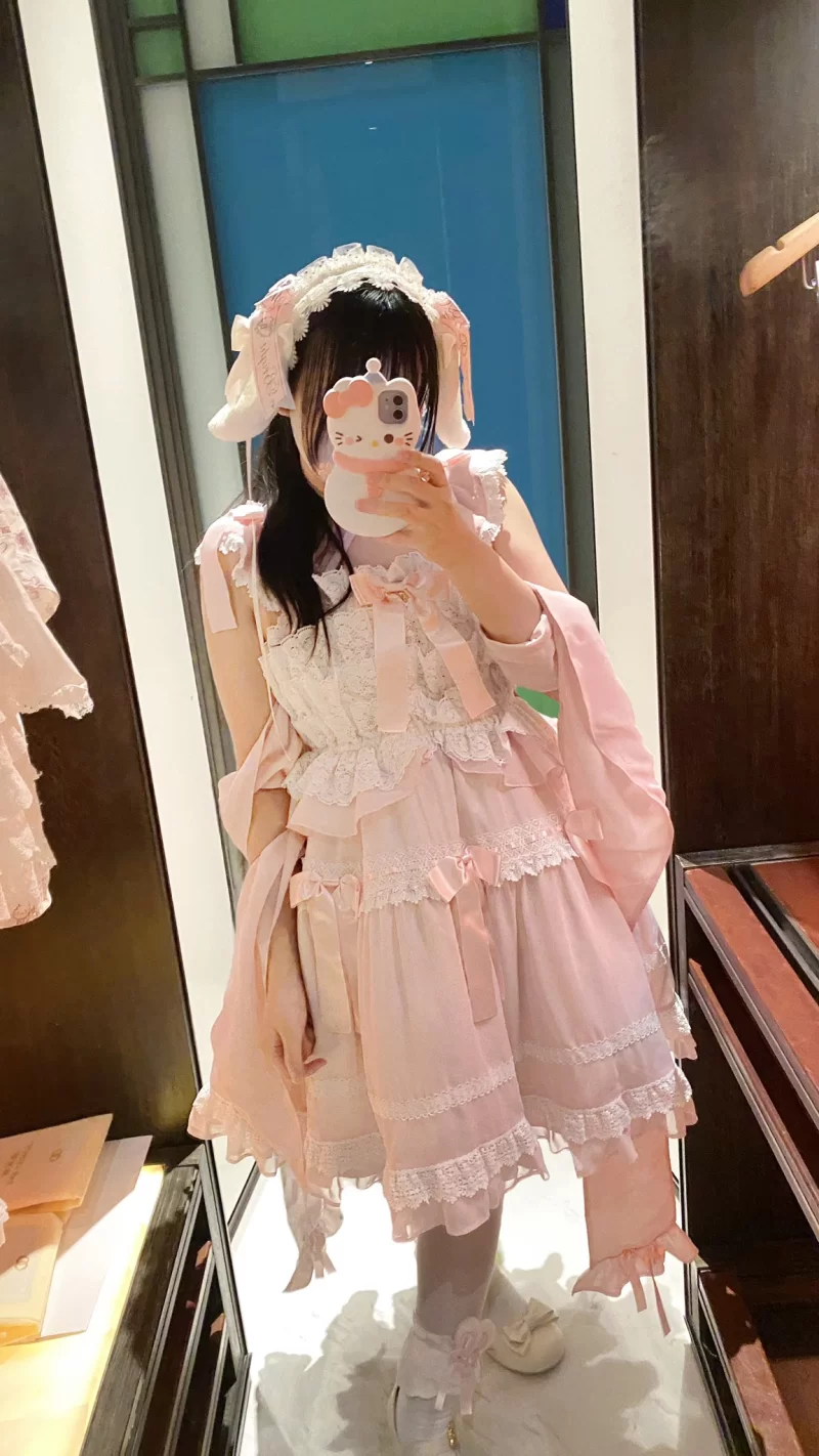 福利姬 可爱的07年微胖少女 小亦 裸舞 爱爱 自拍 私拍【67P112V+321.8M】