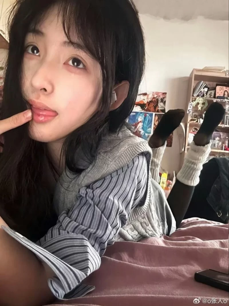 福利姬 抖音86w粉丝[张人o]各种福利大合集[4.07G]【24v25p+4.0G】