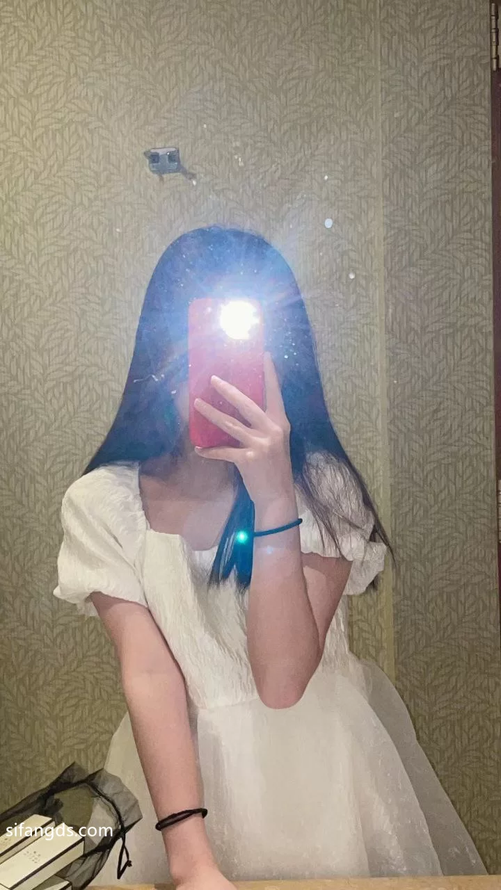 自拍 [极品泄密]，舞蹈系美女大学生【2v+1G】