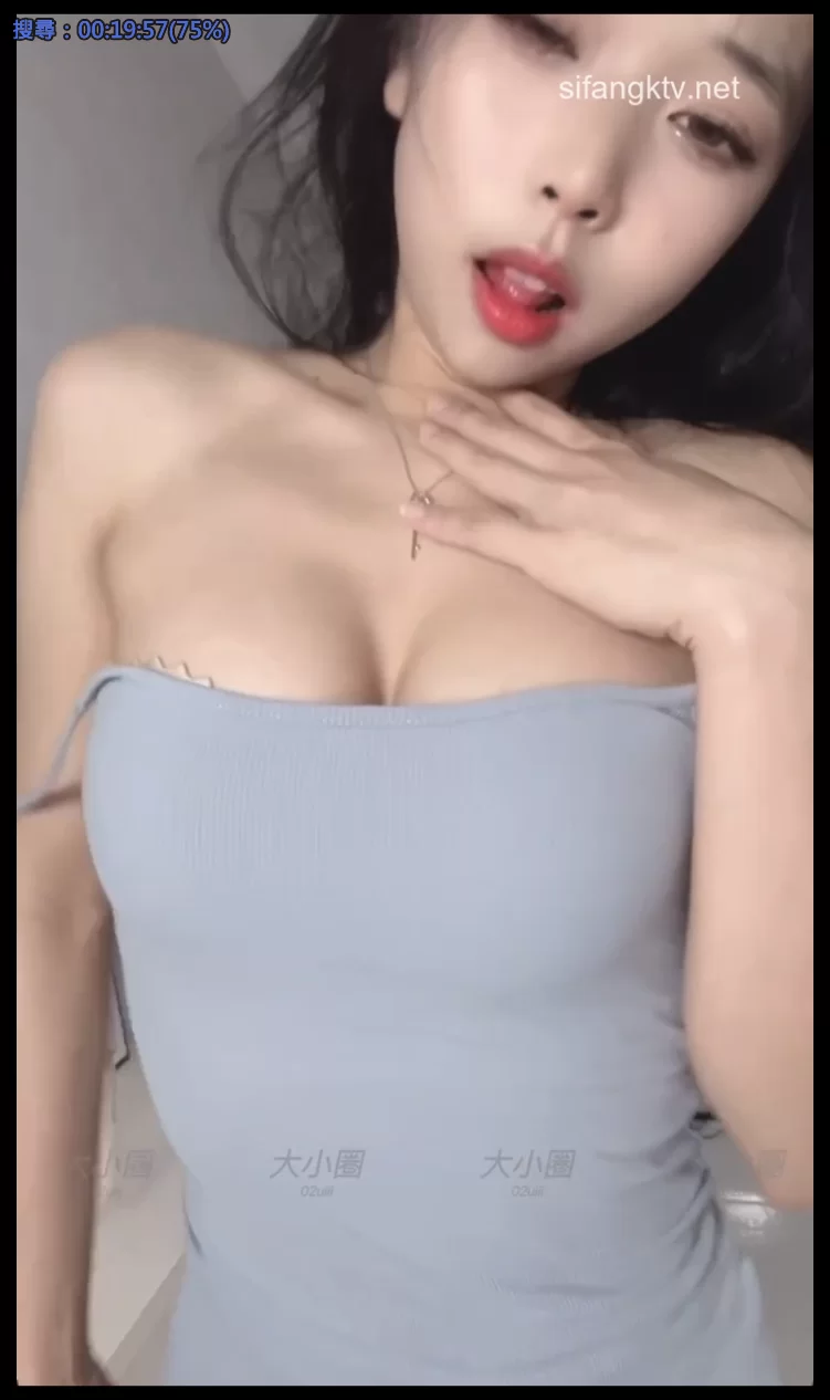 美女御姐 抖音 02uiii ② 以前为了单手操作合成1个视频 （第二部【1v+3.2G】