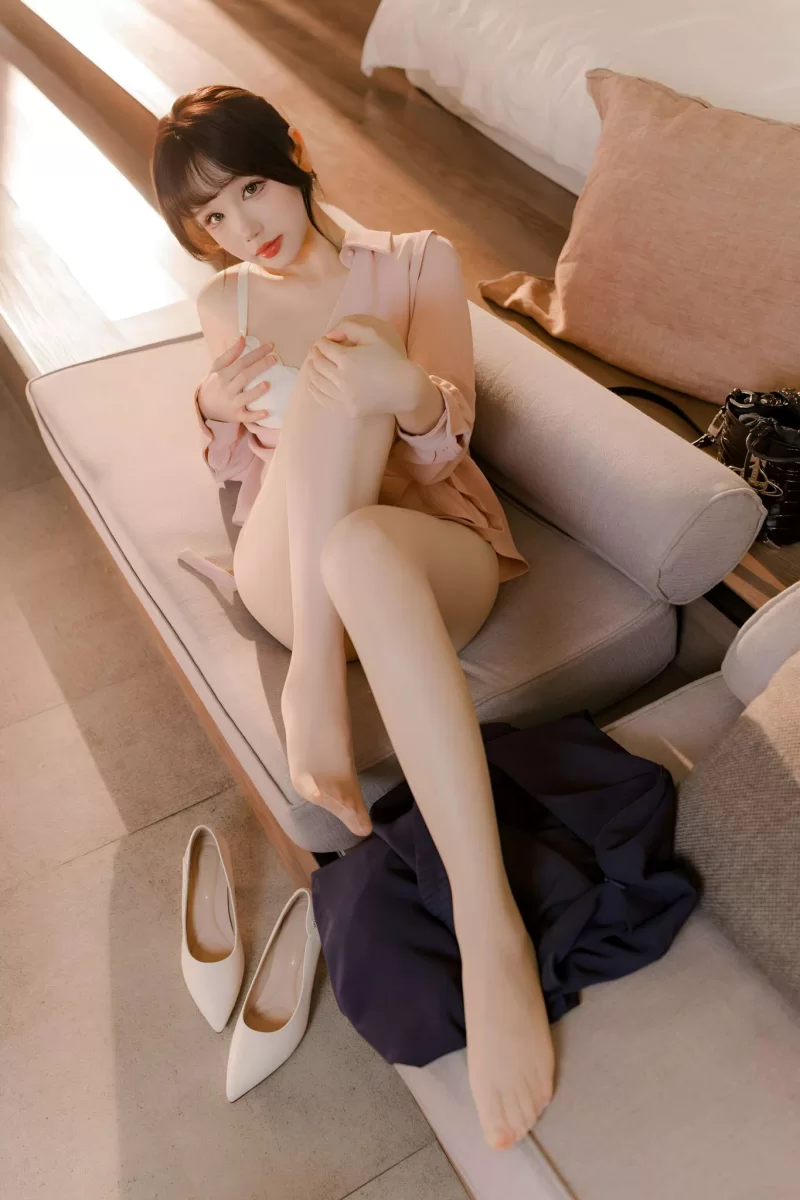 Cosplay 雪晴Astra Vol.084 肉丝通勤OL [71P1V-1.37G][百度网盘]【71P1V+1.37G】