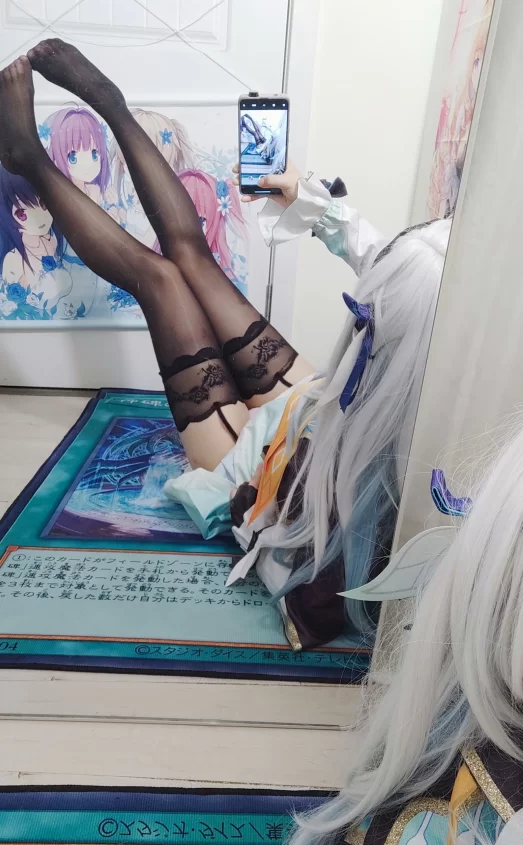 美腿/足控 白栎Shirly_星铁 流萤 [76P+11V]【76P+11V+1.1g】