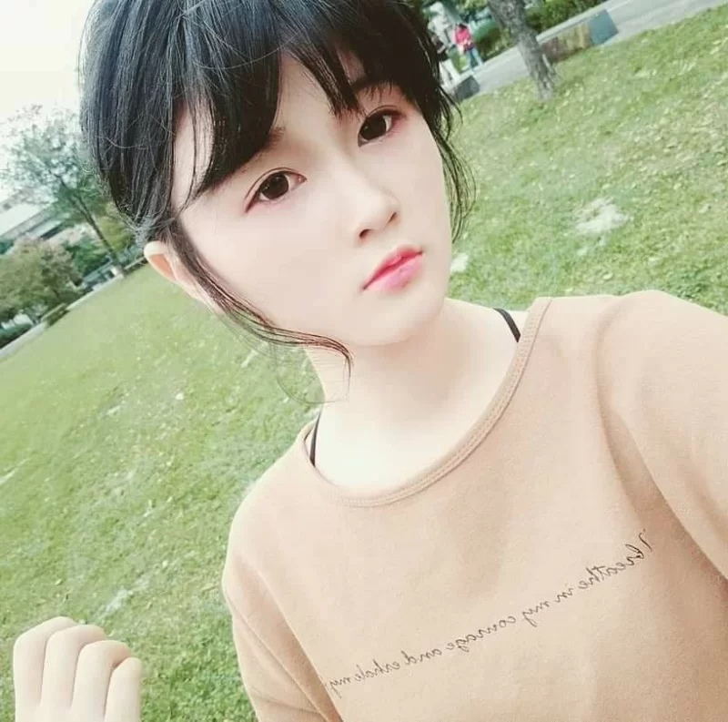 自拍 橘子大神约炮高校学生妹❤️平面模特兼职少女，皮肤无【1v+5.46G】