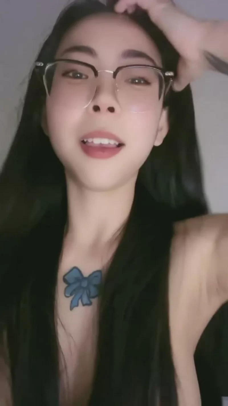 国产主播 自己收集一对一美女聊天视频26【14V+6g】
