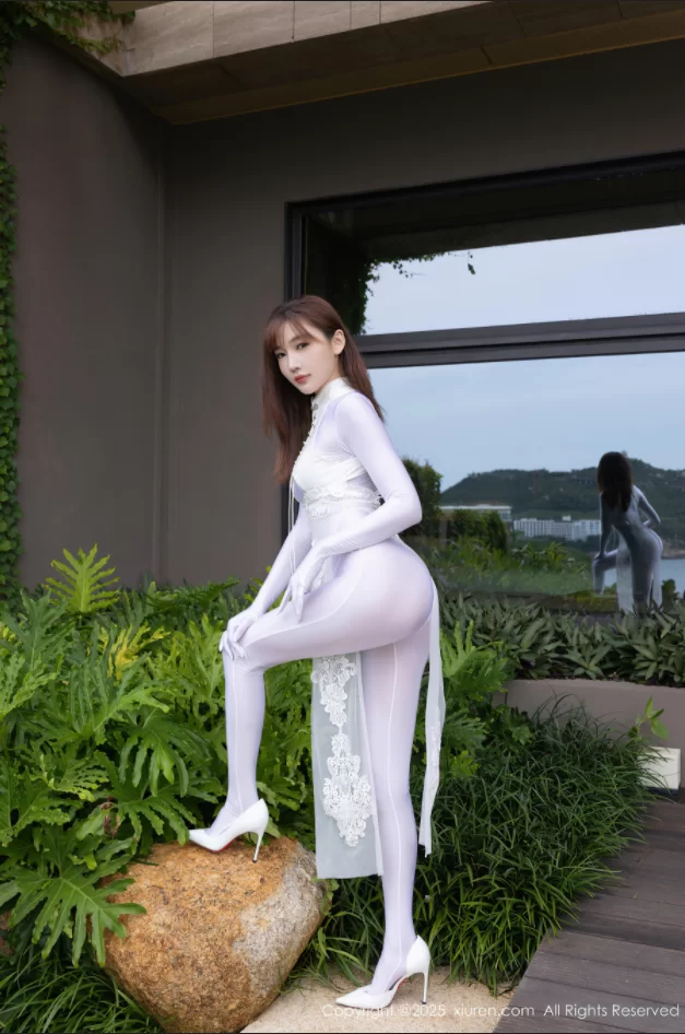 国产模特 XIUREN秀人网 2025.08.28 NO.10704 陆萱萱 白色连体服高冷女神欲【81P+905.07M】