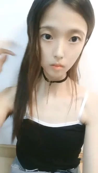 美女御姐 01小柠檬长相甜美清纯萌妹子自慰啪啪脱光光特写摸粉穴【2+1756MB】