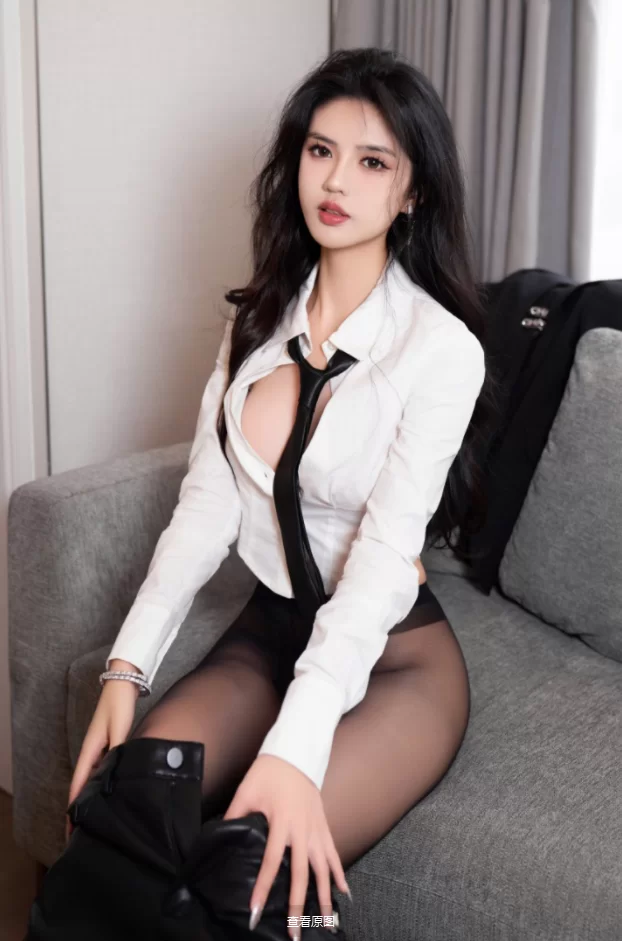 秀人网 浅浅 NO.003 内购无水印 7560 真空无内黑丝鉴赏【110P+1.5G】