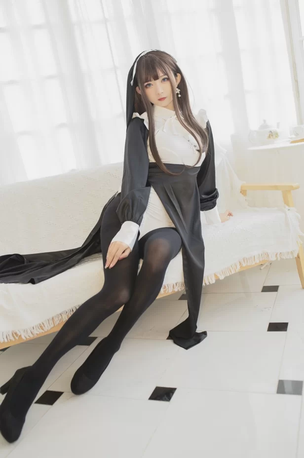 国产coser 51酱 - 修女 24P-238M【24P+238M】