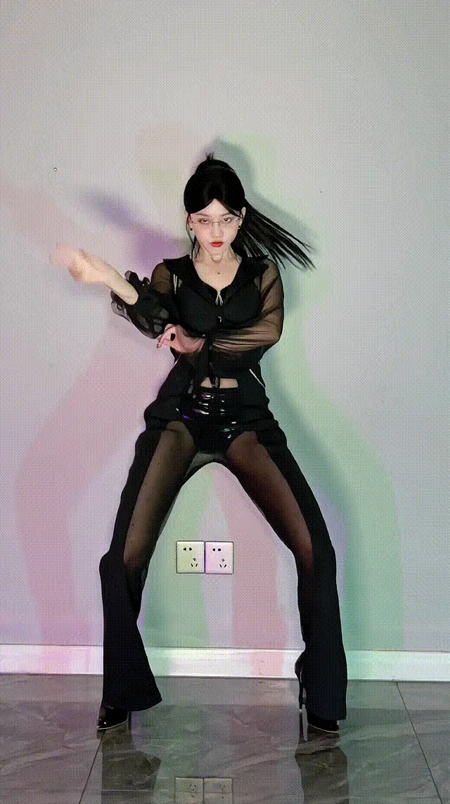 美女御姐 （高清原档）B站烧鸡 小艾xxin 内部福利 高价定制骚舞合集【39v+21g】