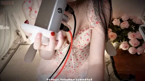ASMR 啵啵梨 视觉舔耳朵【1v+386m】