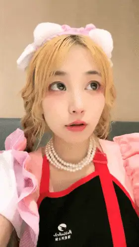 合法萝莉 極品小蘿莉戶外全裸露出驚險又刺激喬寶快噴啊膽大包天【2+3034MB】