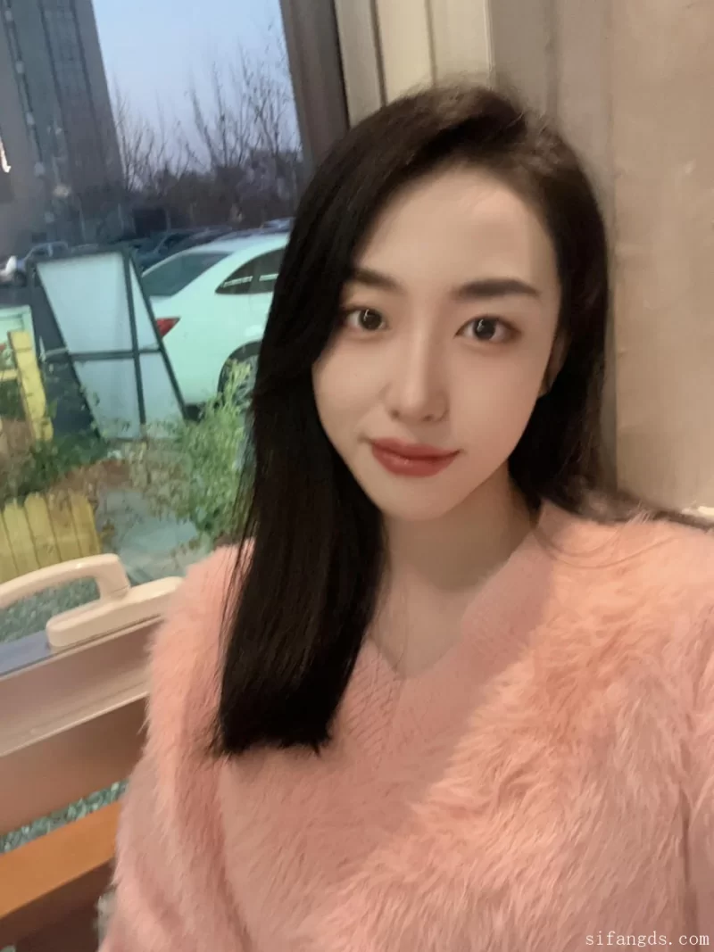 自拍 00后英语老师李汶芯 多次裸贷无力偿还肉偿抵债自慰啪啪【1v+3.13G】