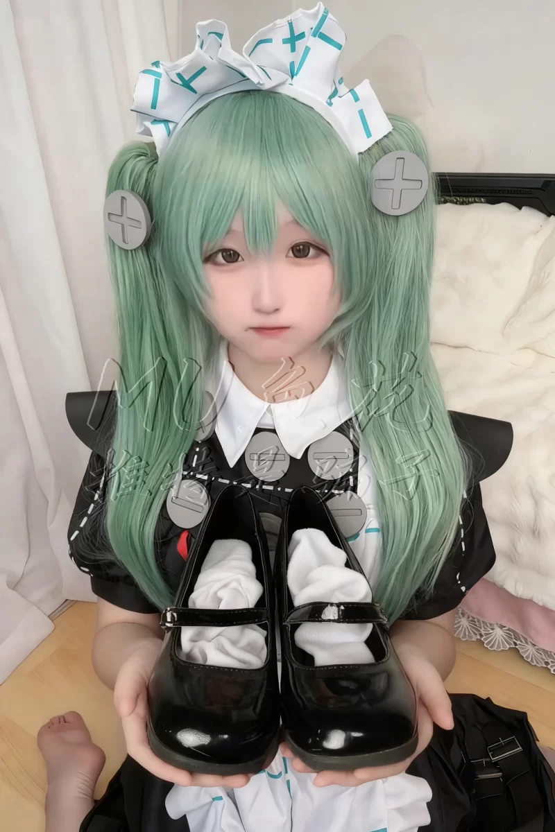 明星换脸 [MU鱼花出品]吃货麦麦w~被恋足癖的❤主人狠狠调教AI剧【11P+3GIF+59.6M】