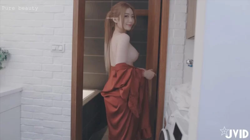 福利姬 黑丝美腿美女展示美好酮体！【1+744M】