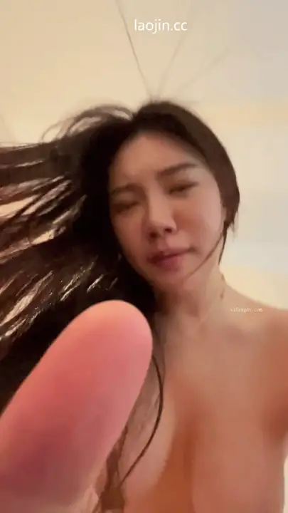 美女御姐 航空院校的准空姐，身材真好，颜值高，完美露脸【2v5p+501M】