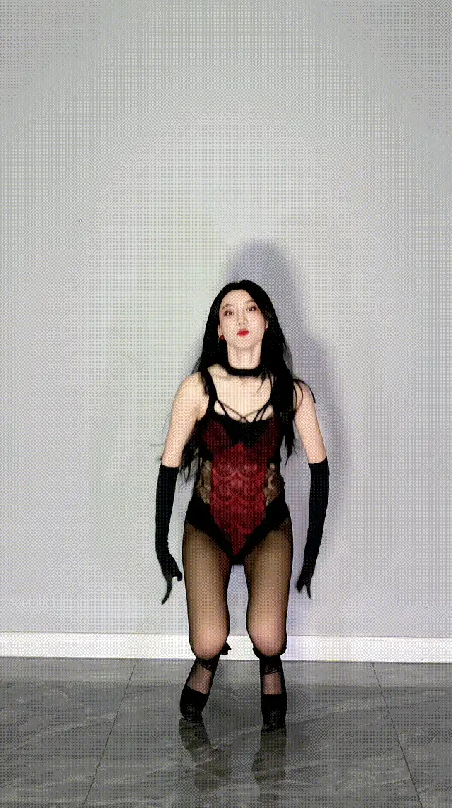 美女御姐 （高清原档）B站烧鸡 小艾xxin 内部福利 高价定制骚舞合集【39v+21g】