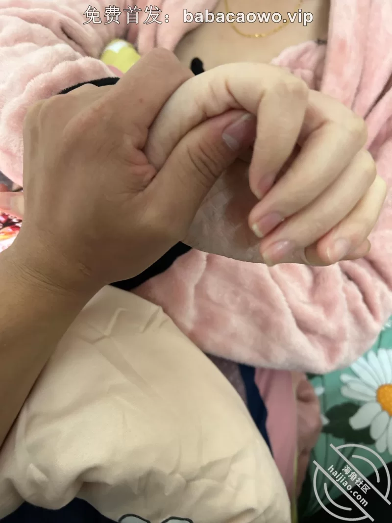 自拍 [海角剧情]放假奔波千里草情趣内衣妈精液射进逼里【1v+391m】