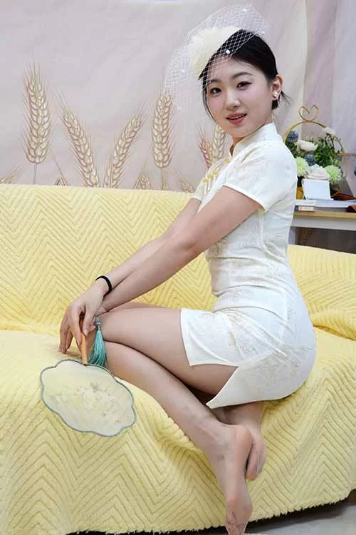 美腿/足控 初夏女神-环环~肉丝旗袍美腿诱惑[110P1V-0.6G百度网盘]【110p1v+0.6G】