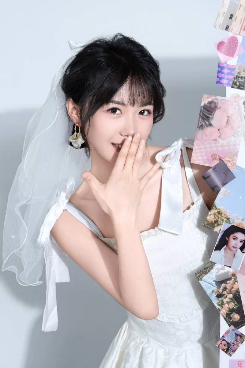 自拍 沈阳学妹，图影泄密泄密，眼镜妹又害羞又想要【1v+728m】