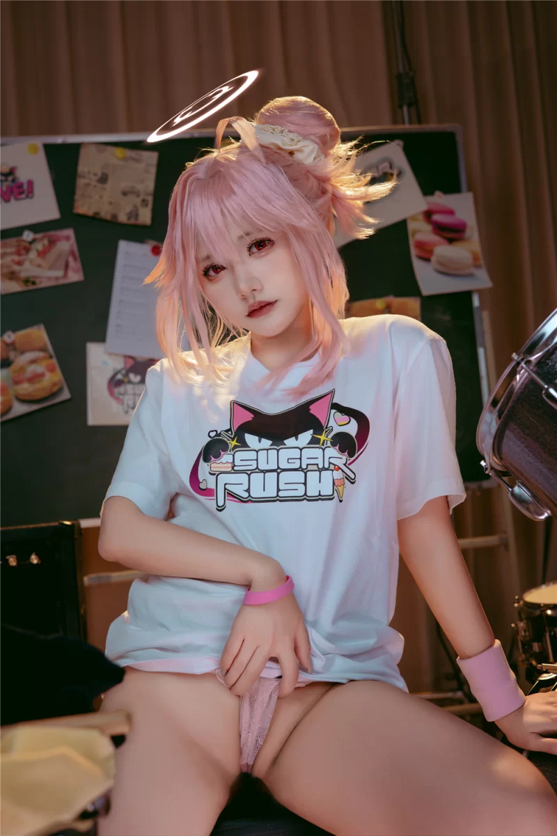 福利姬 咬一口兔娘ovo - 悠闲夏日 蓝色档案【50p+107m】