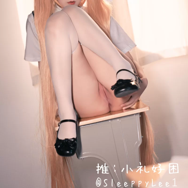 国产coser SleeppyLee1(小礼好困)七套合集【282p+1.35G】