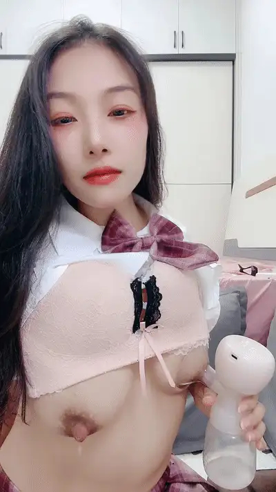 美女御姐 ❤️淫荡反差！[纯欲清纯学姐]自慰、挤奶9V10G【9V+10G】