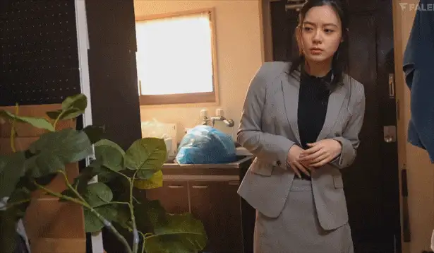 其他 [AI同仁堂系列]AI-赵今麦 OL美少女遭侵犯 完美换脸【1+1.5G】