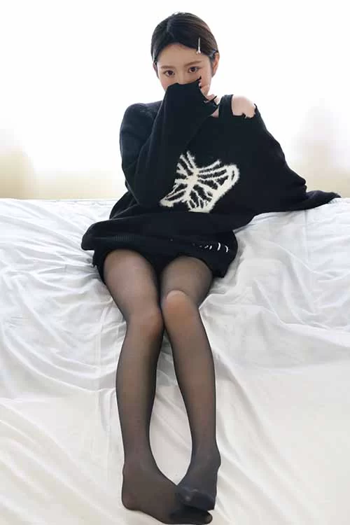 美腿/足控 IMZSOCK爱美足-小点心-性感黑丝裸足私房[115P-1V-0.7G百度网盘]【115p1v+0.7G】