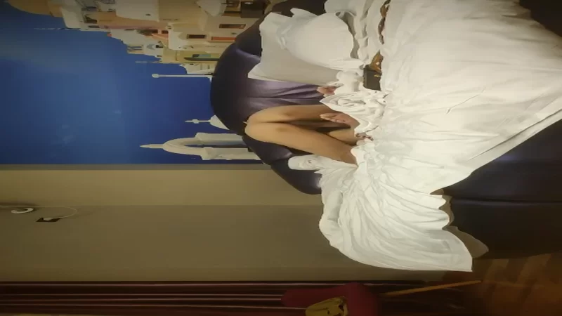 熟女少妇 [活阎罗]探花气质美女，撩下内衣埋头吸奶，舔的骚逼【v1+999m】