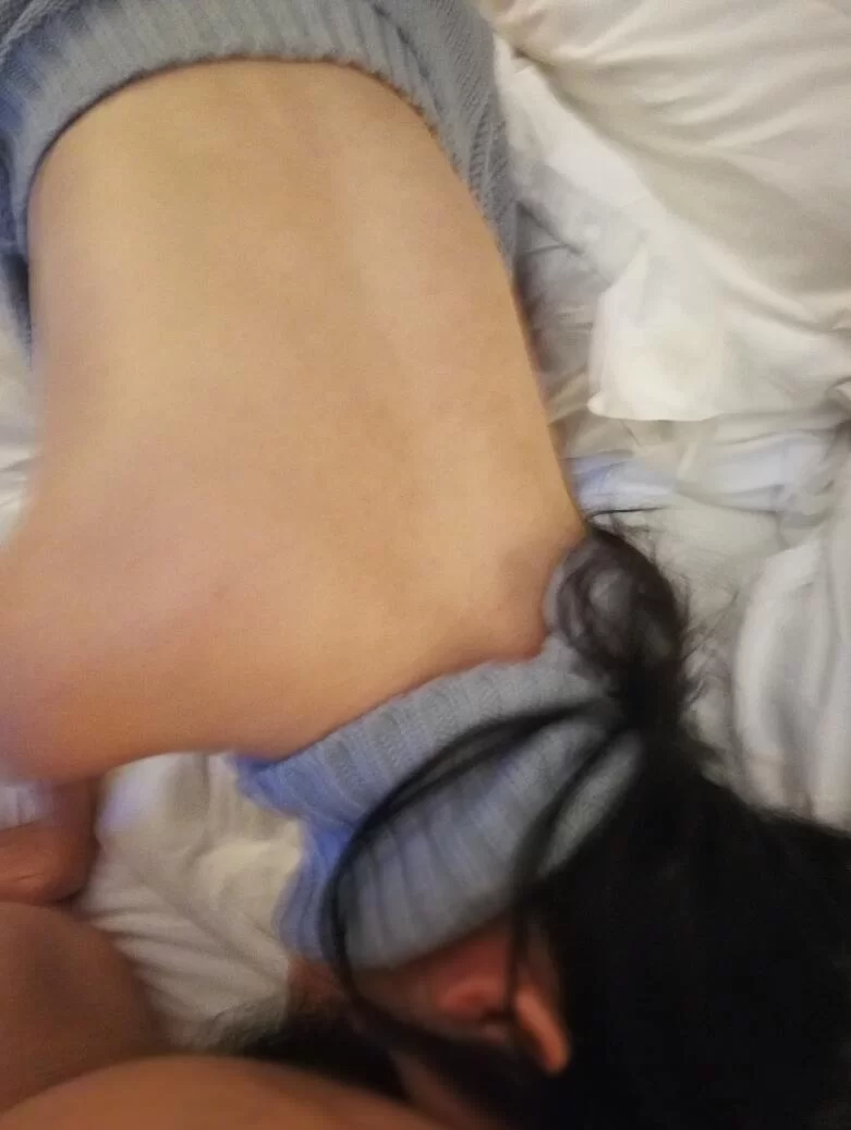 福利姬 土豪5000元一晚包养coser ，cos蕾姆做爱【nv+2G】