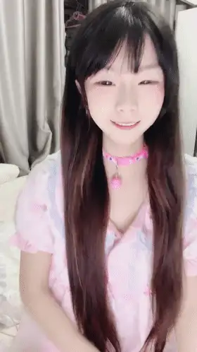 自拍 俏皮双马尾小甜心[呆呆萝]掰穴抽插自慰，猛猛喷水【41v+48.6G】