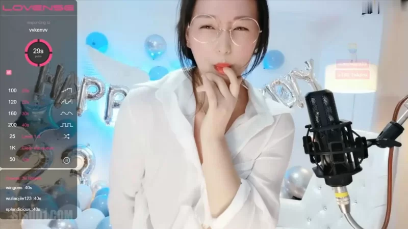 直播 [Stripchat]“抱着屁股插好舒服”气质黑丝肥臀少妇「CNVII」【1+1G】