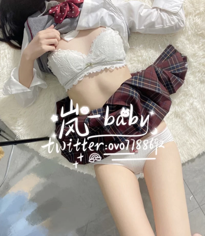 福利姬 高颜值学生妹女神御姐 岚一 白虎一线天门槛福利【41P47V+4.89G】